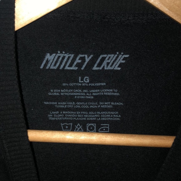 Motley Crew Crewneck - Picture 4 of 4